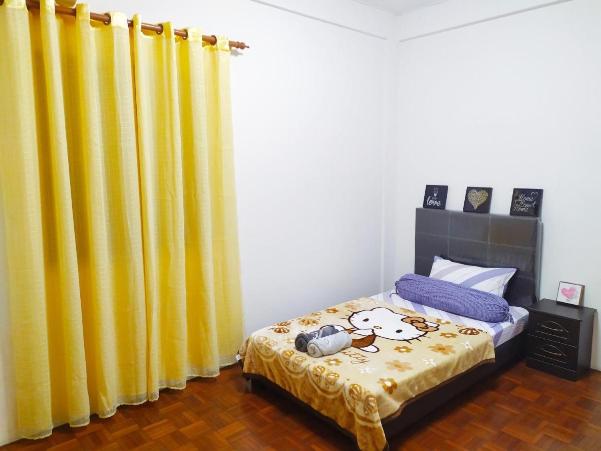 Victoria Homestay Sibu - Next To Shopping Complex & Large Car Park Area With Autogate Exterior photo